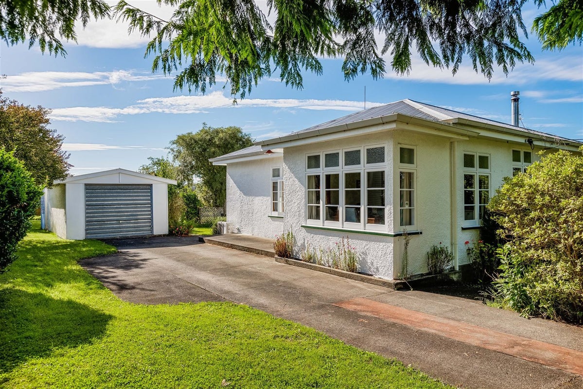 2 Lansdowne Crescent, Lansdowne, Masterton - Carousel 1