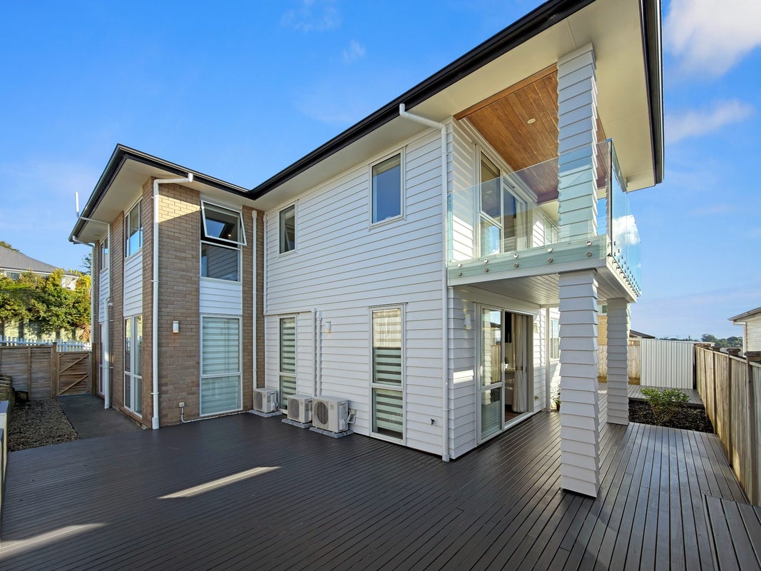 24 Mackay Drive, Greenhithe, Auckland - Carousel 1