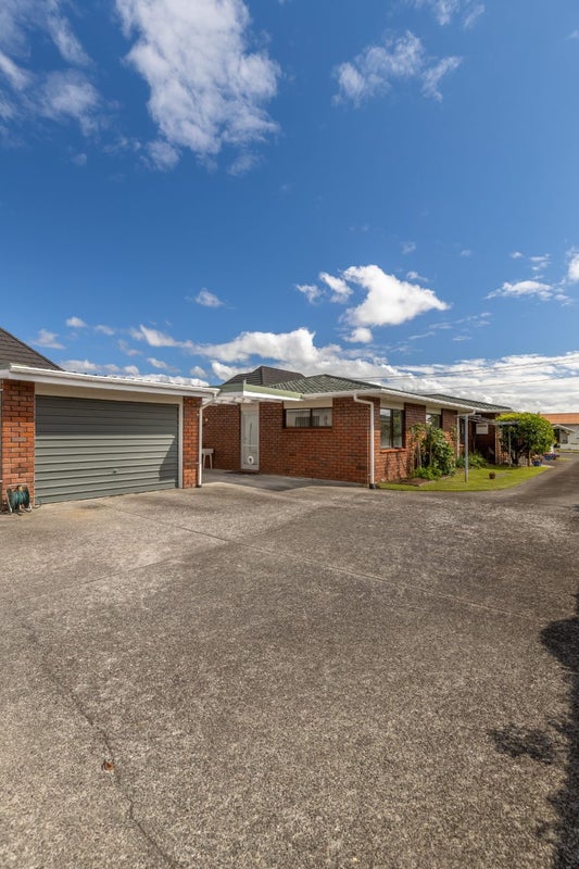 9 Norman Street, Lower Vogeltown, New Plymouth - Carousel 26