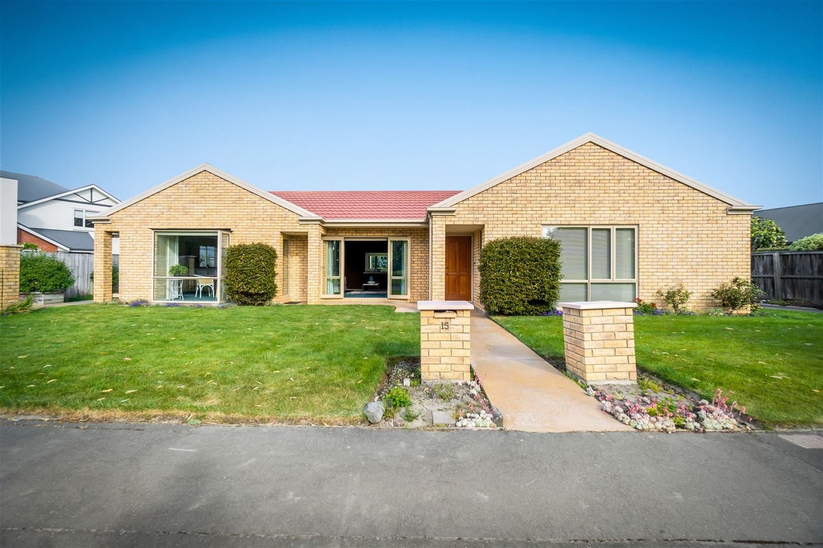 15 Skyedale Drive, Harewood, Christchurch - Carousel 1