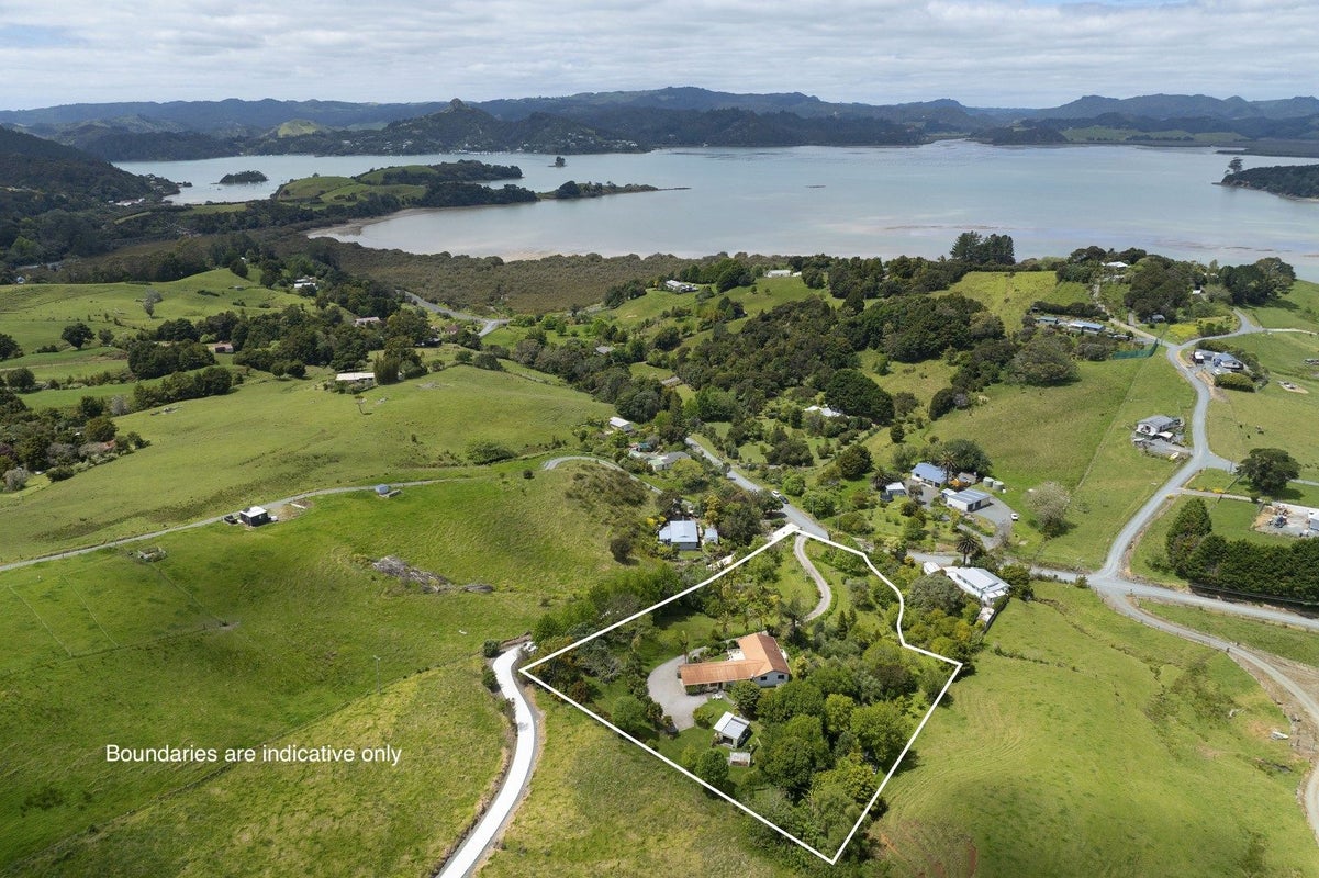 50 Gangway Road, Totara North, Kaeo - Carousel 1