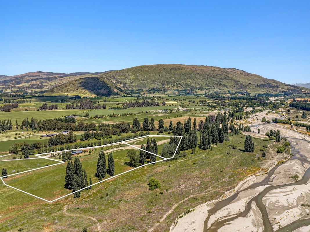 83D Black Peak Road, Wanaka, Wanaka - Carousel 37