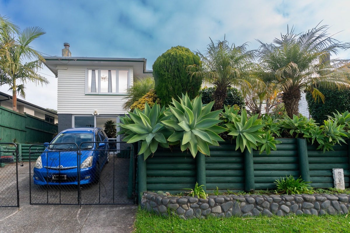 59 Coxhead Road, Manurewa, Auckland - Carousel 1