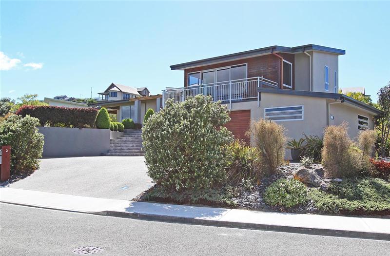 2 Zeehaen Place, Britannia Heights, Nelson - Carousel 18