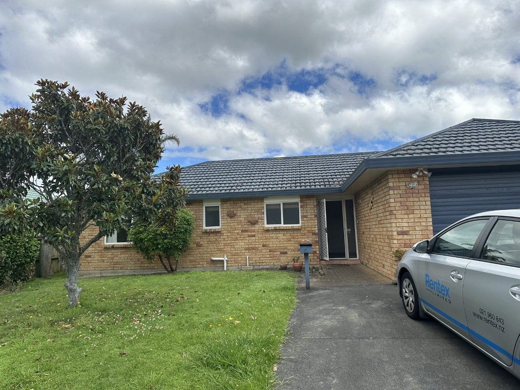 6 Nakhle Place, Manurewa, Auckland - Carousel 1