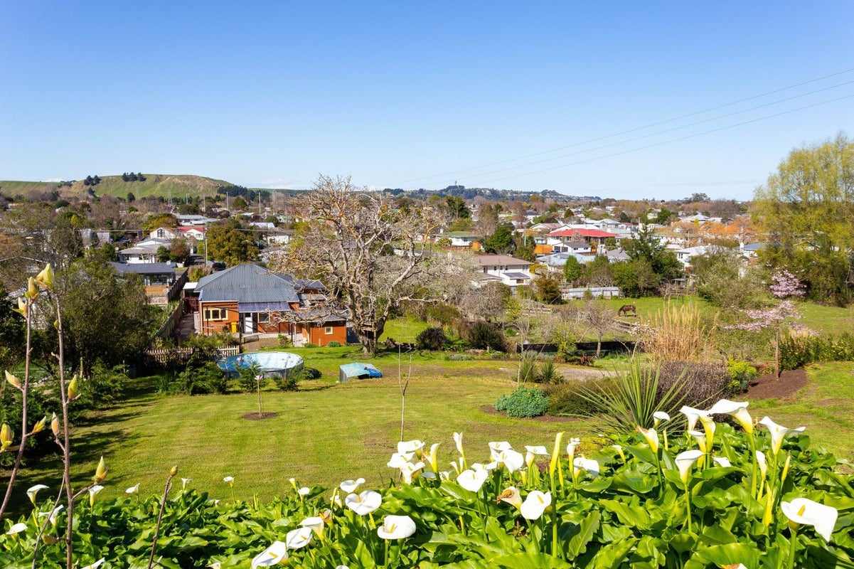 84 Paterson Street, Aramoho, Whanganui - Carousel 1