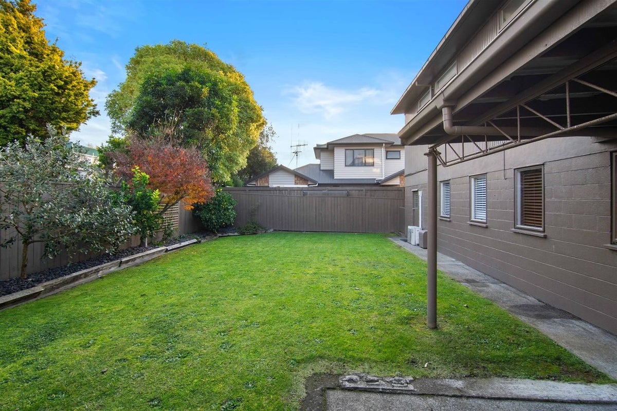 11 Dyer Street, Whitiora, Hamilton - Carousel 13