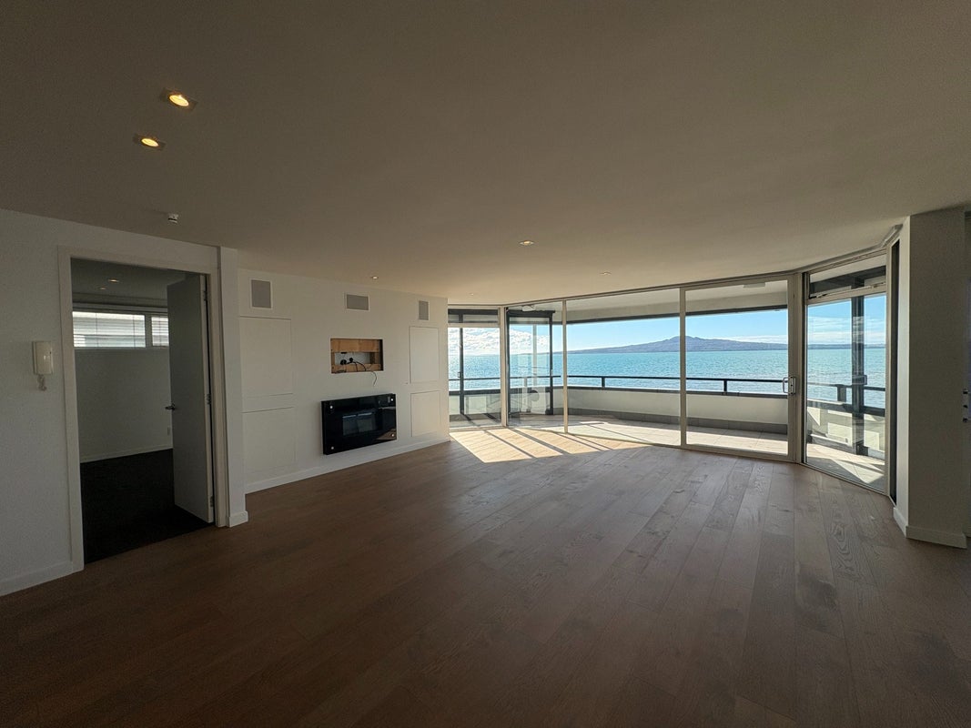 2/165 Tamaki drive, Kohimarama, Auckland - Carousel 1
