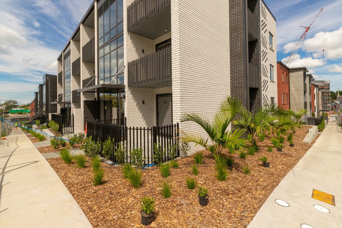 203/8B Ko Street, Northcote, Auckland - Carousel 2