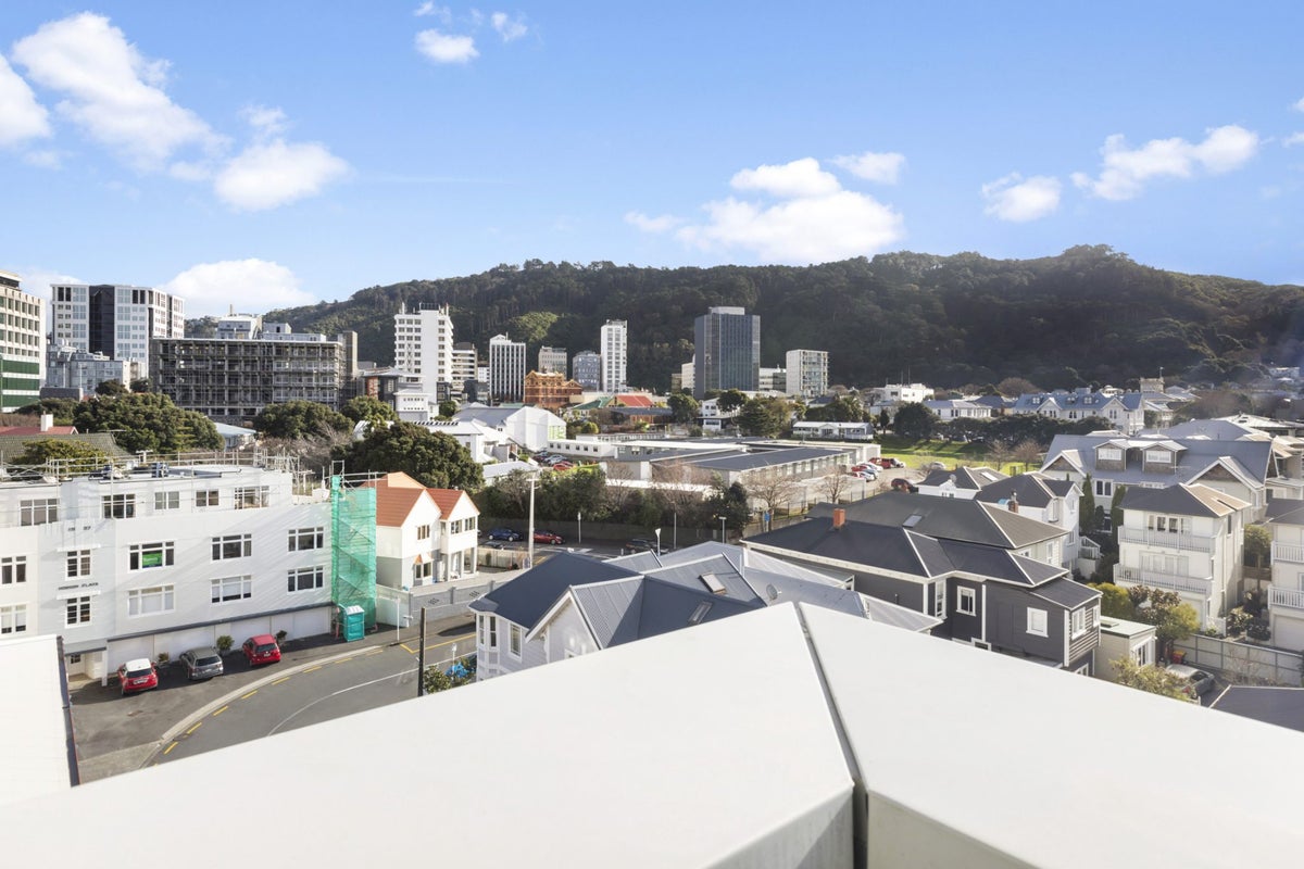 403/107 Thorndon Quay, Pipitea, Wellington - Carousel 1