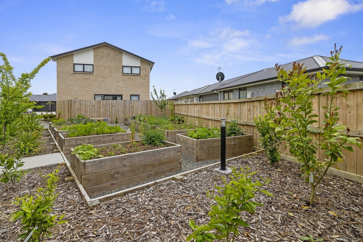 24/35 North Ridge Drive, Rototuna North, Hamilton - Carousel 11