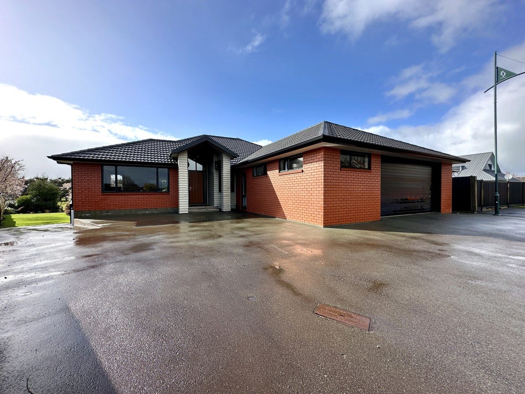 8 Bracken Gable, Rosedale, Invercargill - Carousel 50