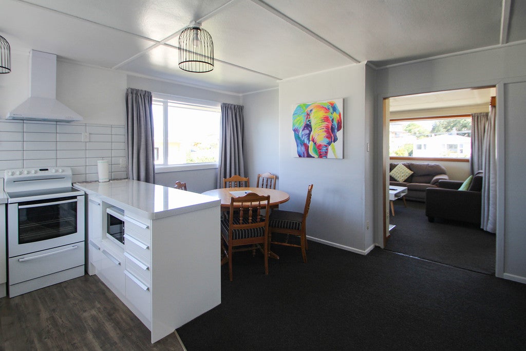 8 Oxford Street, Holmes Hill, Oamaru - Carousel 2