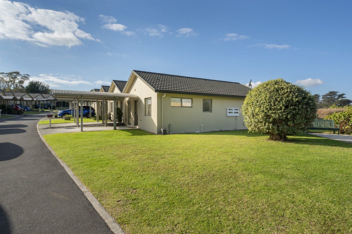 41 Manchester Way, Judea, Tauranga - Carousel 1