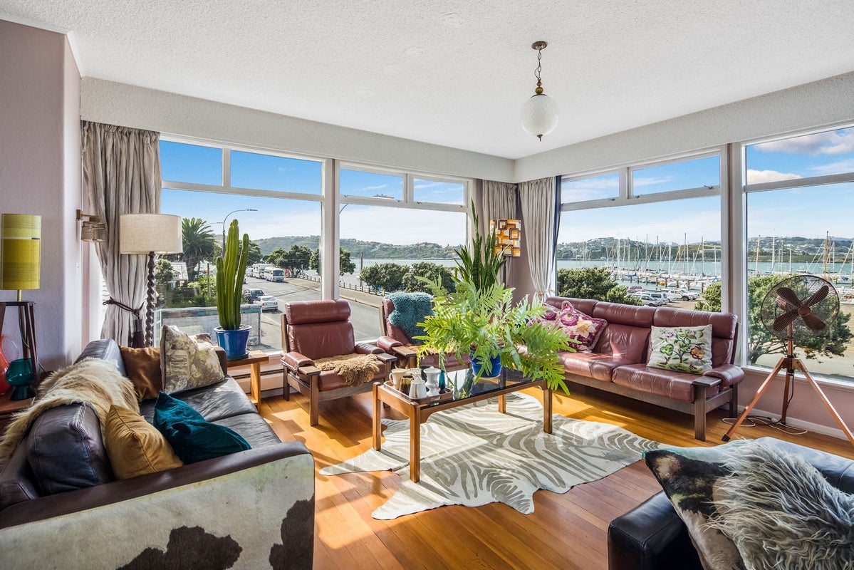 508 Evans Bay Parade, Hataitai, Wellington - Carousel 2