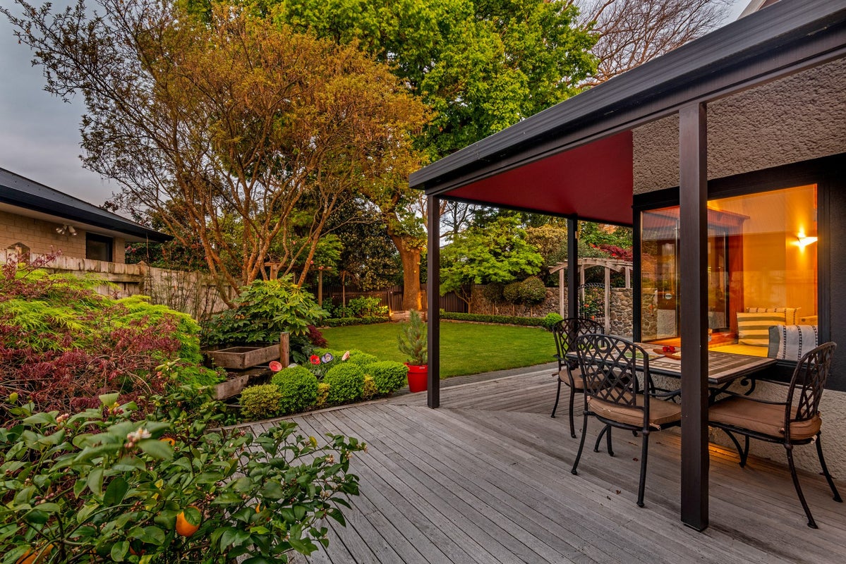18 Durham Crescent, Palmerston North, Palmerston North - Carousel 2