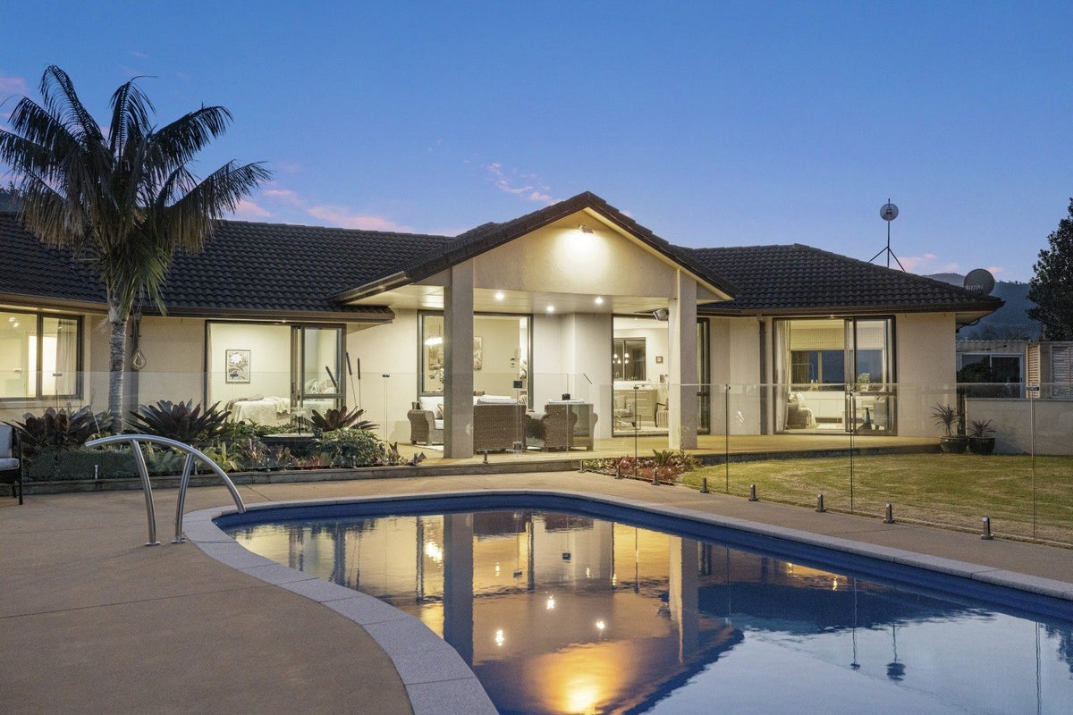 33A Tye Road, Tahawai, Katikati - Carousel 1