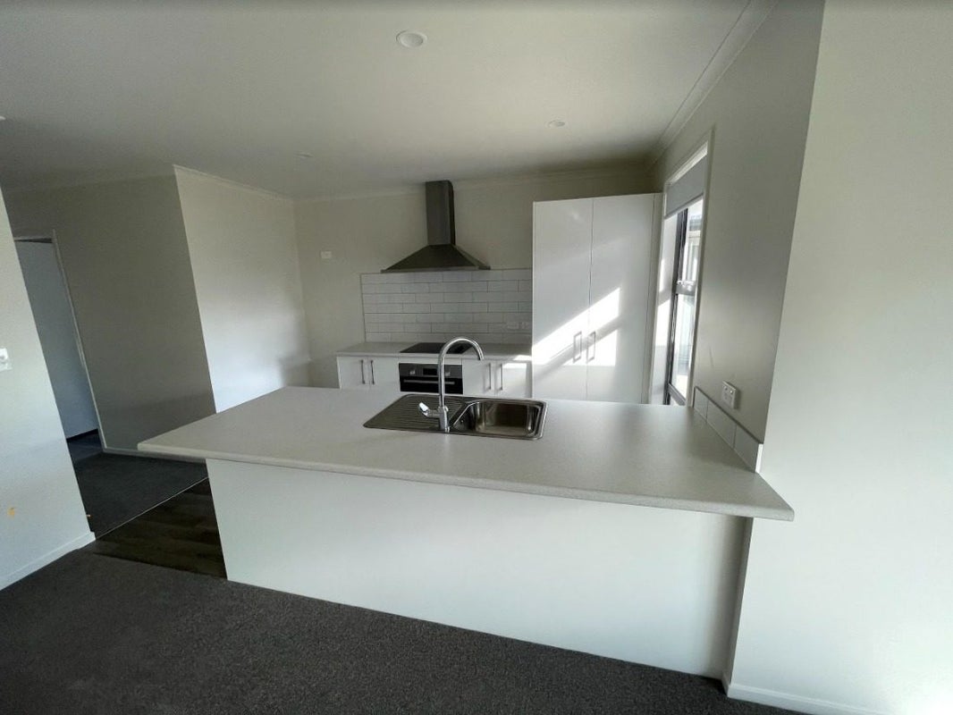 3/11 Miro Street, Maeroa, Hamilton - Carousel 2