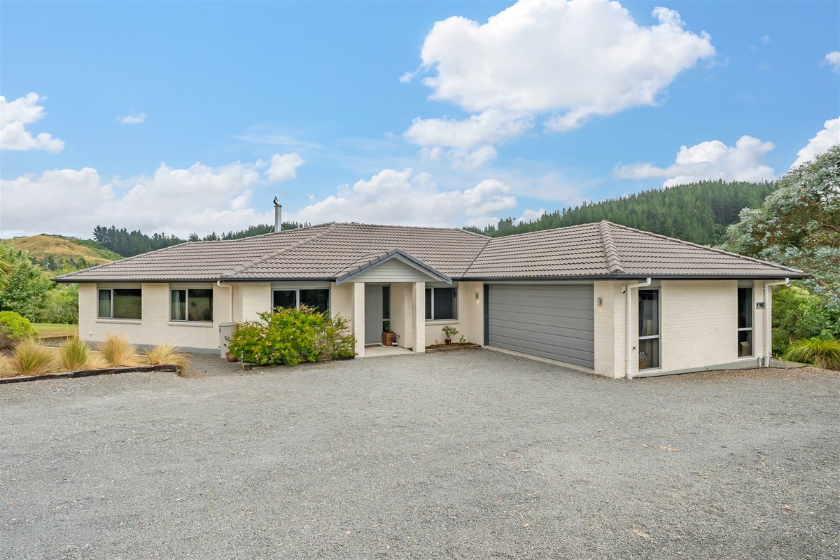 1166F Maymorn Road, Maymorn, Upper Hutt - Carousel 1
