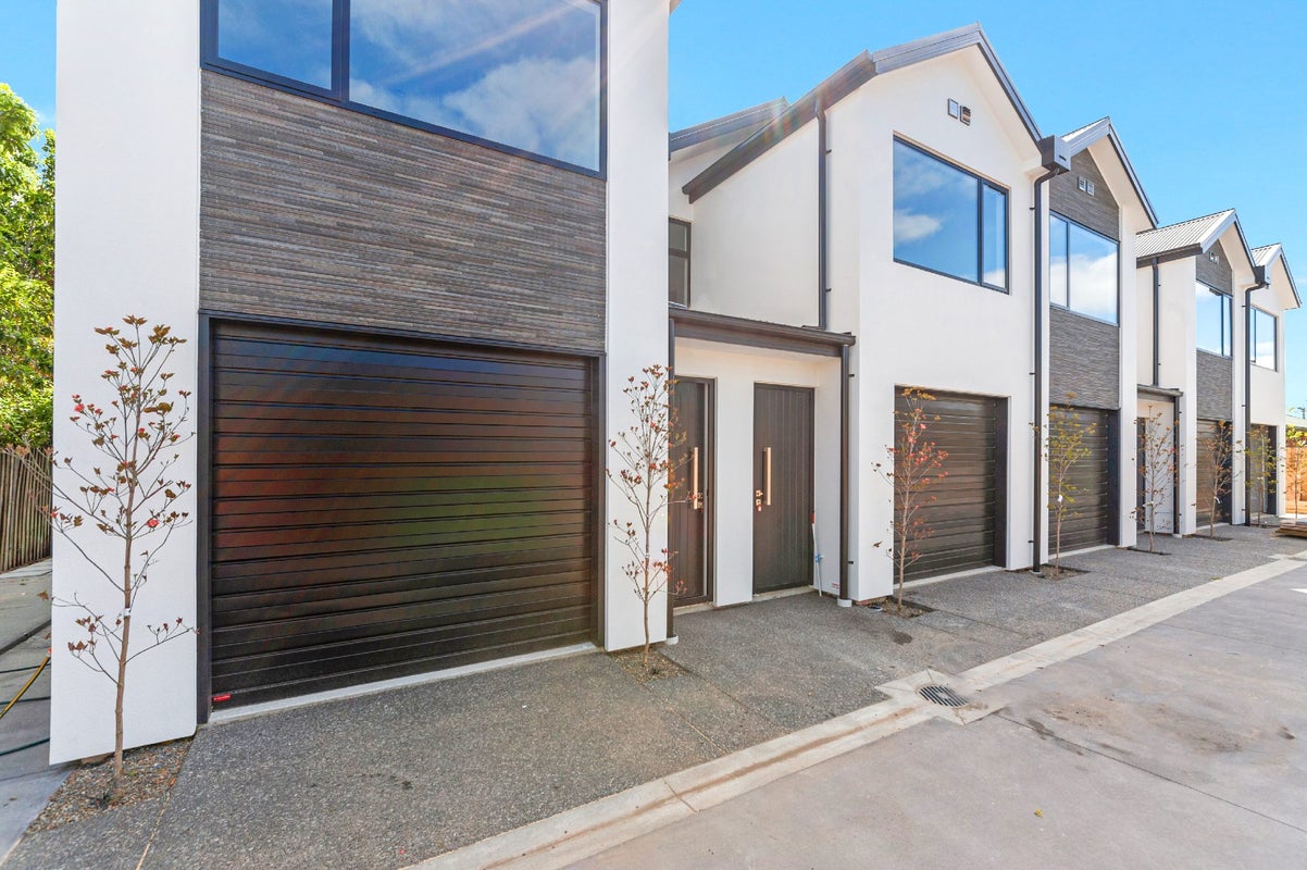 4/129 Brougham Street, Addington, Christchurch - Carousel 1