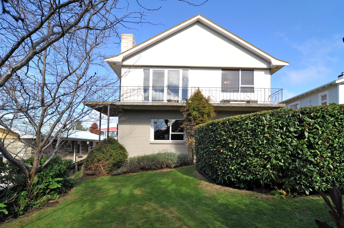21 Wills Street, Balaclava, Dunedin - Carousel 2
