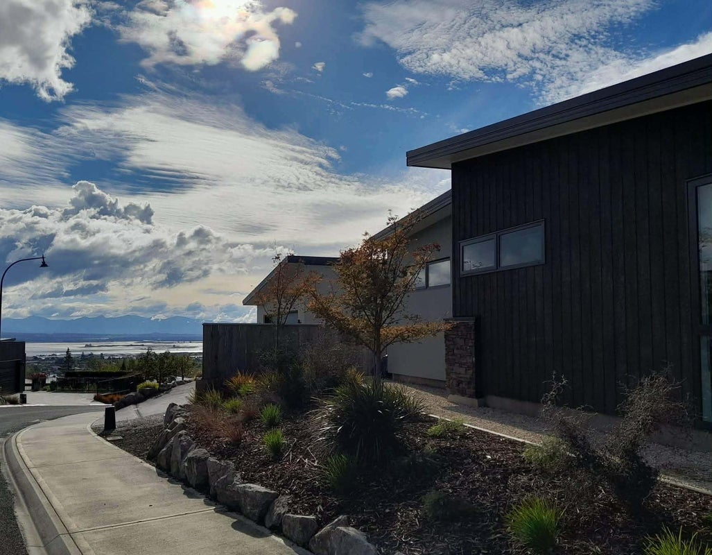 12 Hill Tops Way, Stoke, Nelson - Carousel 2