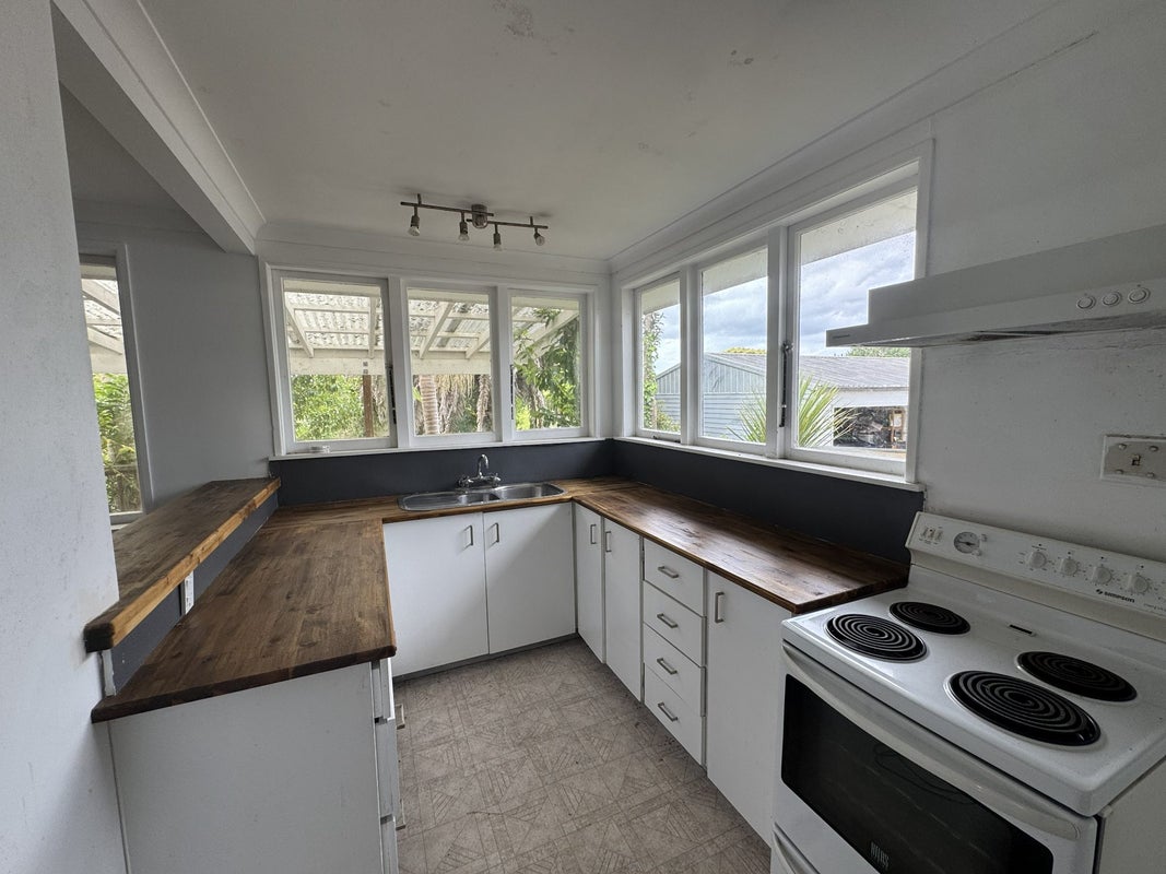 23 Montgomery Avenue, Onerahi, Whangarei - Carousel 1