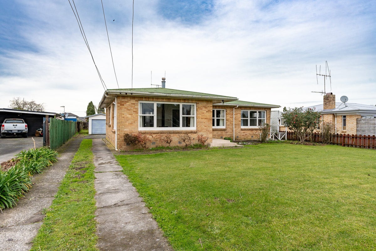 27 Paterson Street, Frankton, Hamilton - Carousel 2