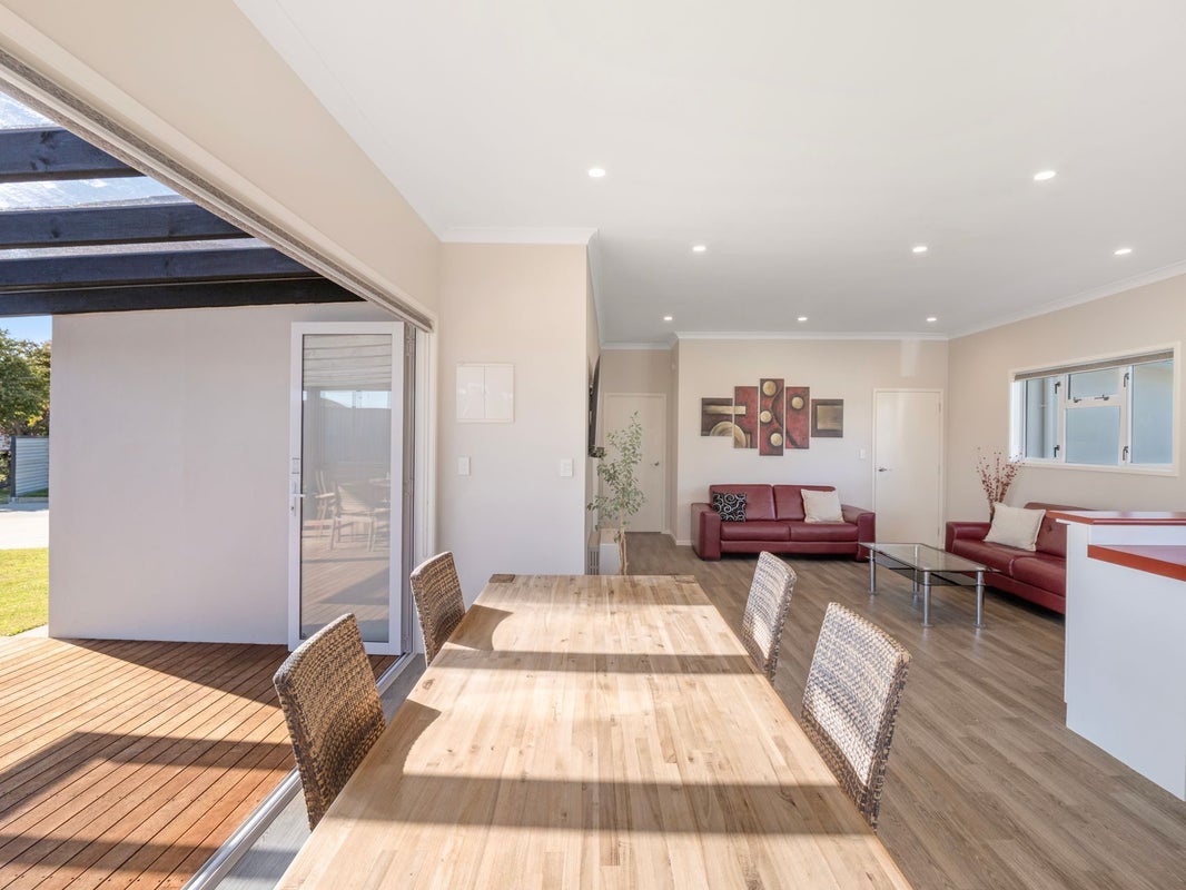 4 Iwiroa Terrace, Durie Hill, Whanganui - Carousel 2