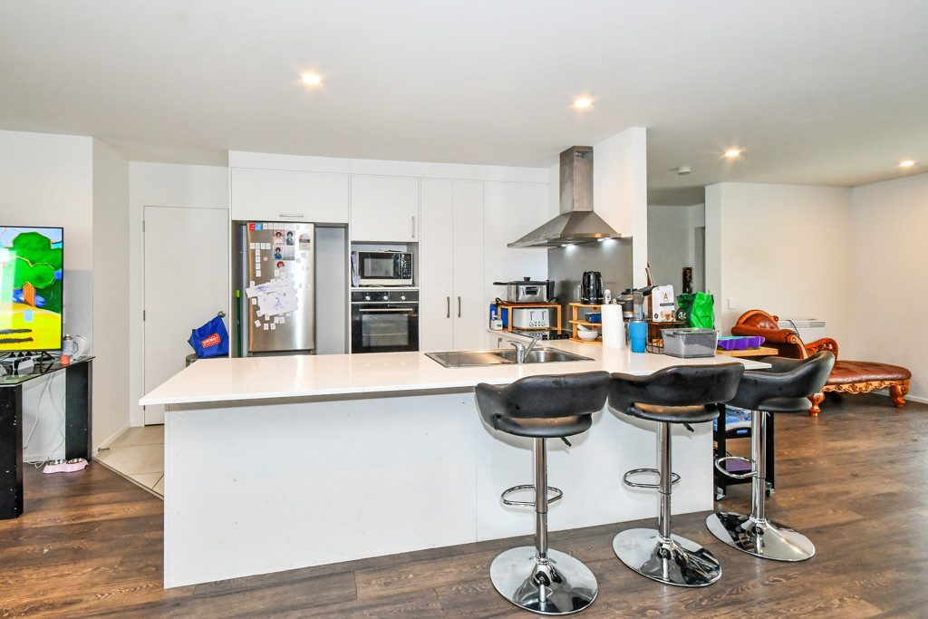 8 Aeronautic Road, Takanini, Auckland - Carousel 2