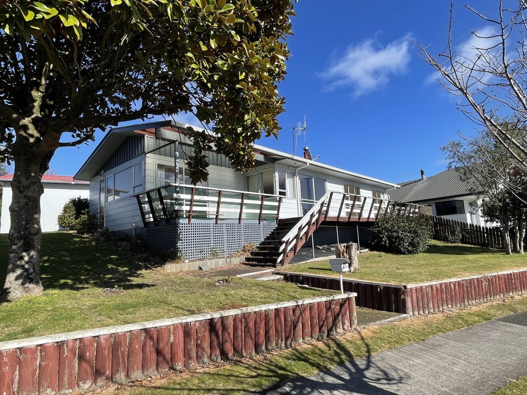 68 St James Street, Richmond Heights, Taupo - Carousel 2