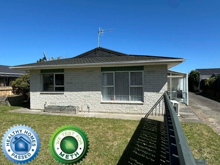 14 Nola Avenue, Raumati Beach, Paraparaumu - Carousel 1