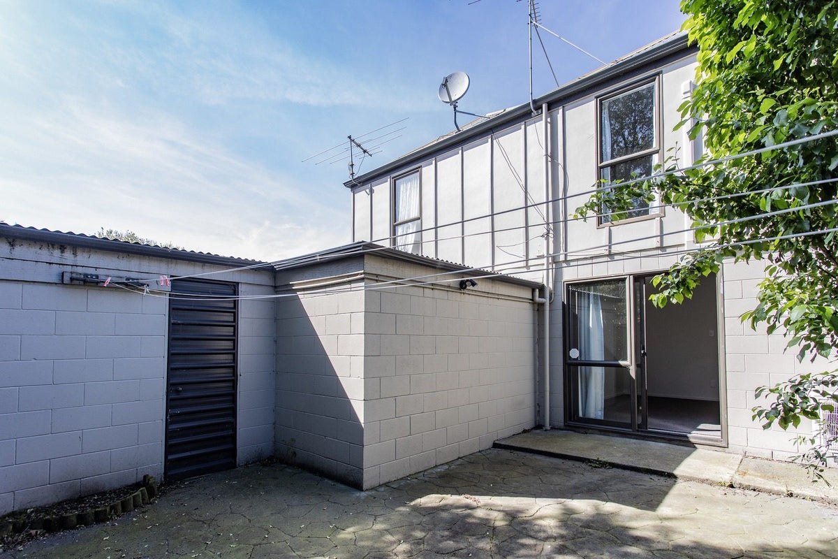 2/19 Grove Road, Addington, Christchurch - Carousel 11