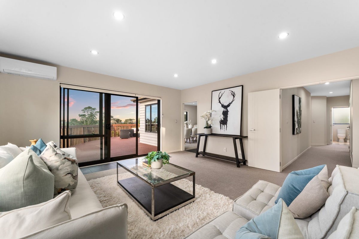 83 Lake Panorama Drive, Henderson Valley, Auckland - Carousel 2