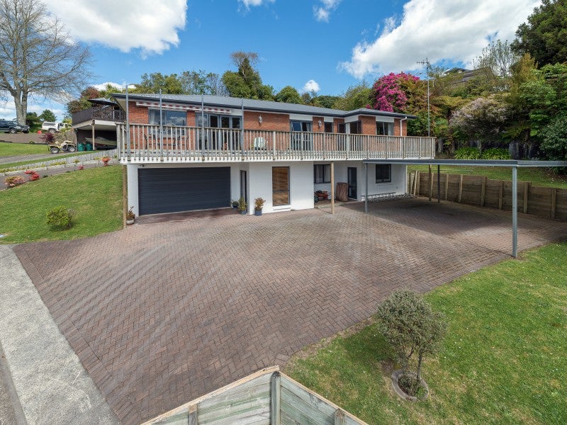 21A Raniera Place, Springfield, Rotorua - Carousel 1