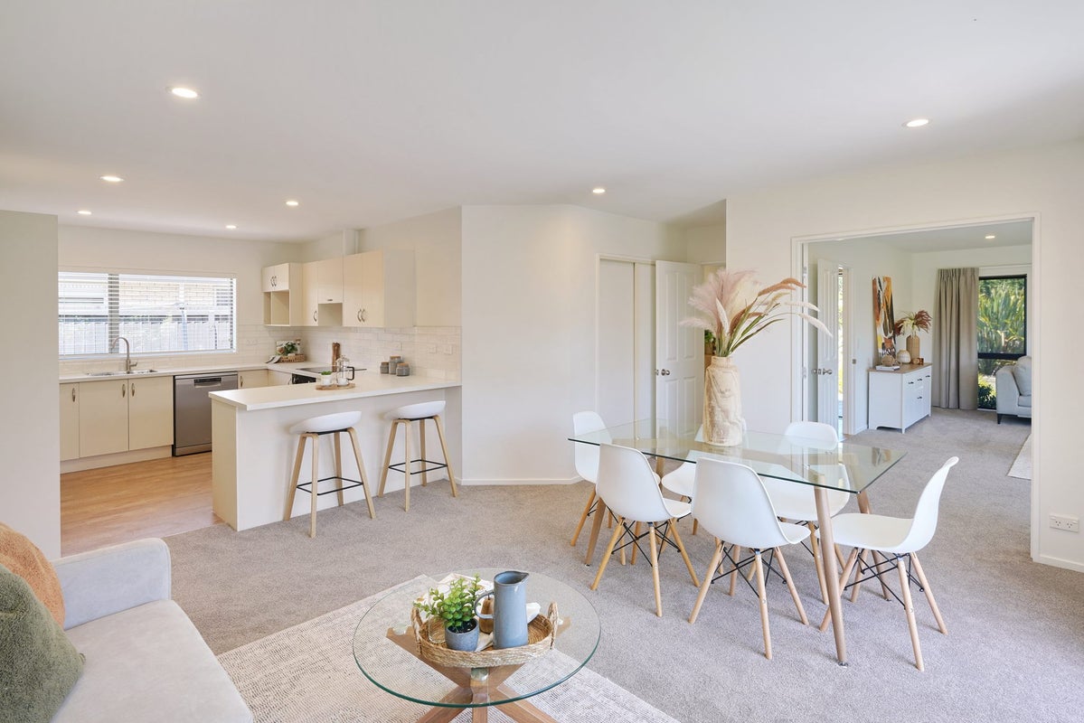 3 Te Pihopa Way, Aidanfield, Christchurch - Carousel 2