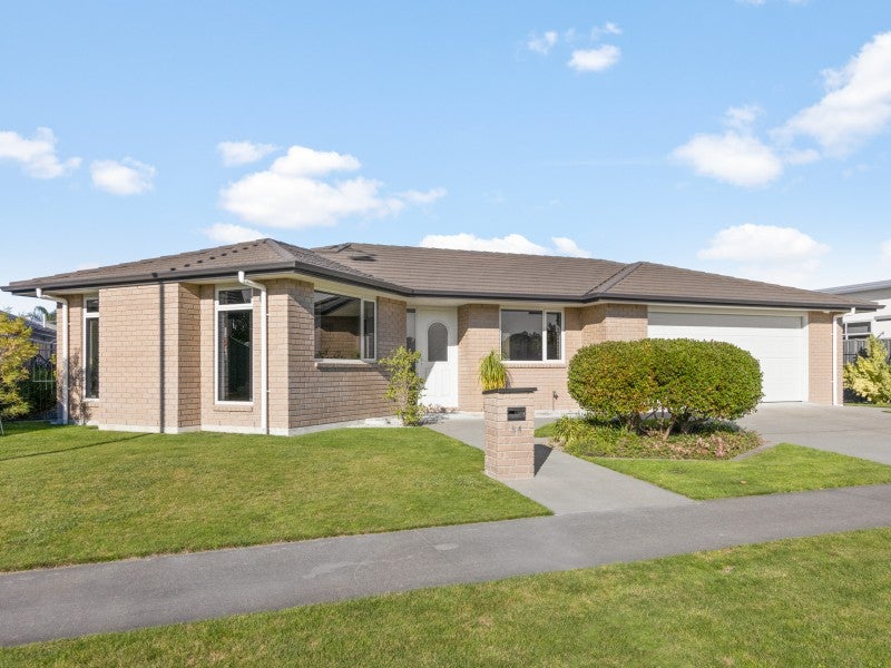 54 Orotu Drive, Poraiti, Napier - Carousel 1