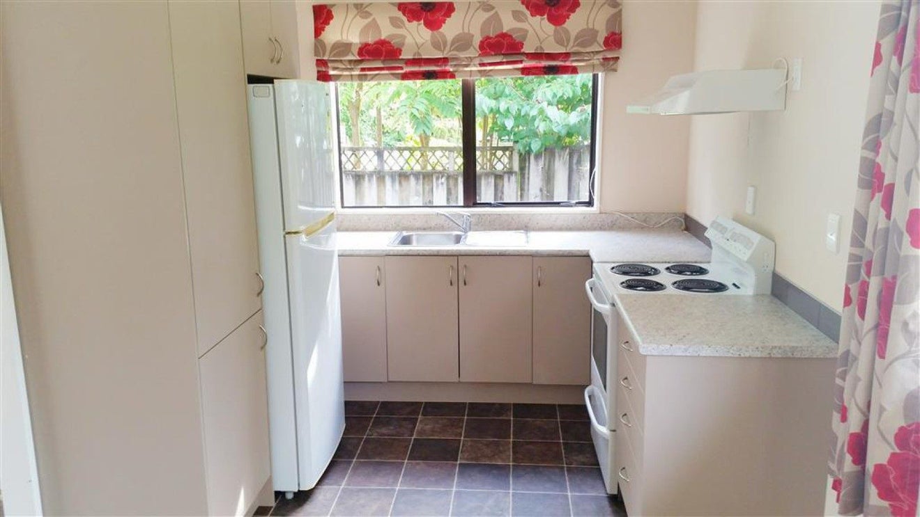 2B Reeves Close, Fairview Downs, Hamilton - Carousel 2