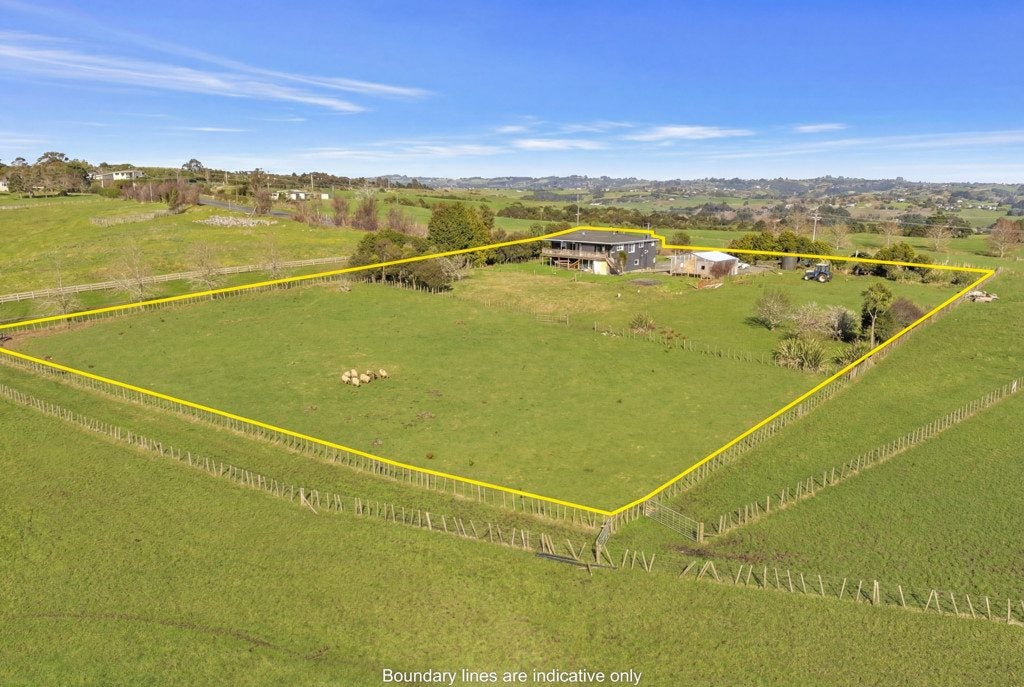645 Whitford-Maraetai Road, Beachlands, Howick - Carousel 18