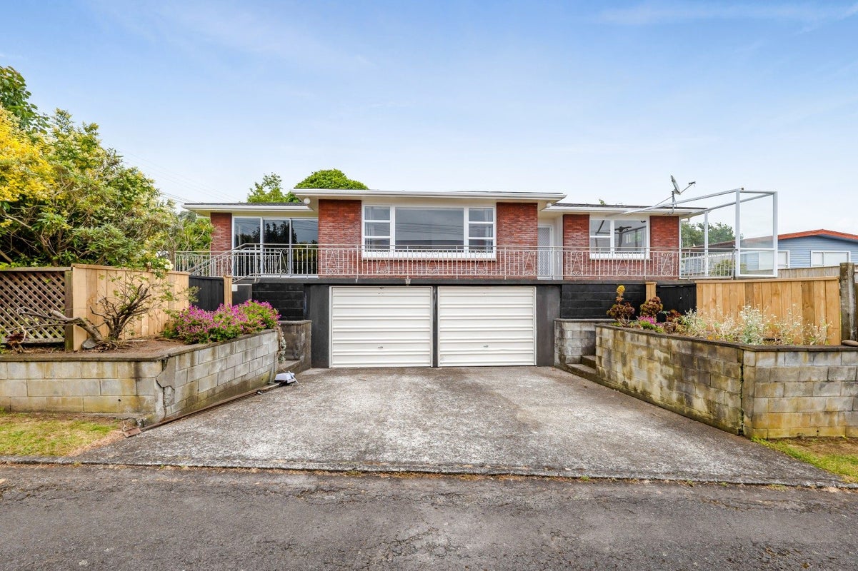 116 Frankley Road, Frankleigh Park, New Plymouth - Carousel 1