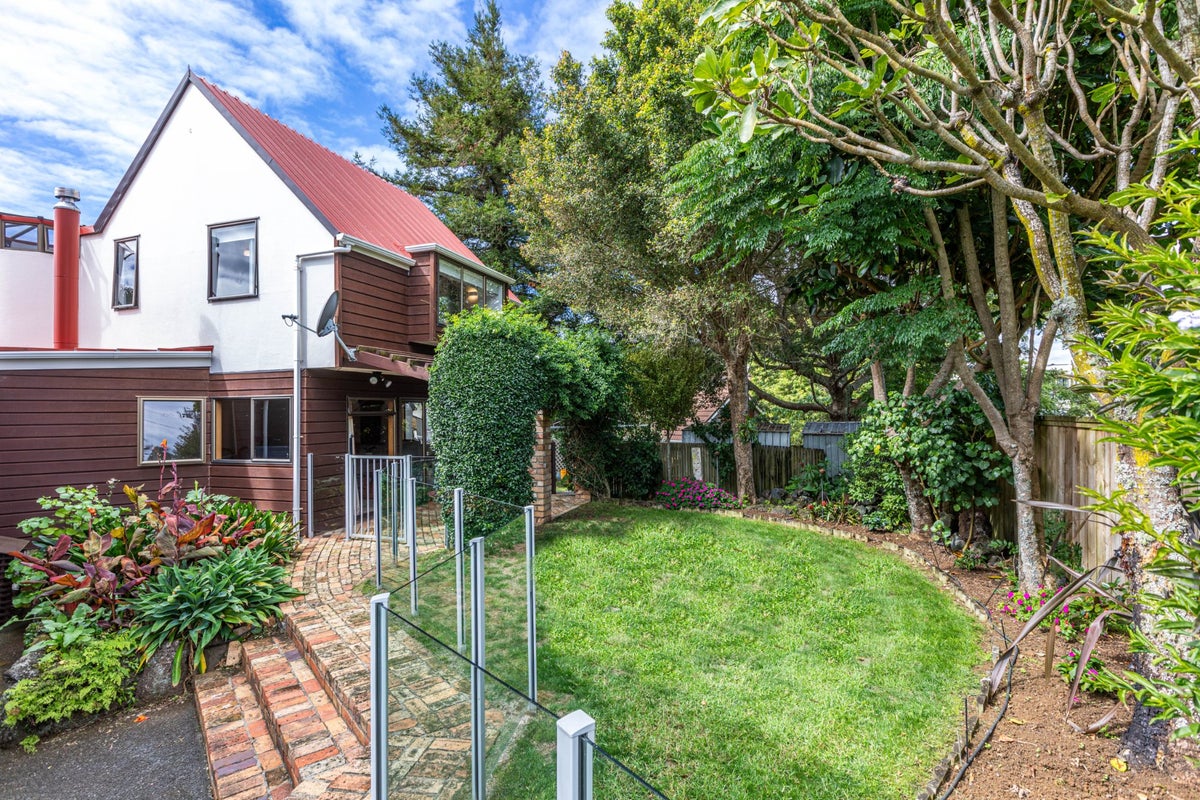 60 Marywil Crescent, Hillcrest, Auckland - Carousel 2