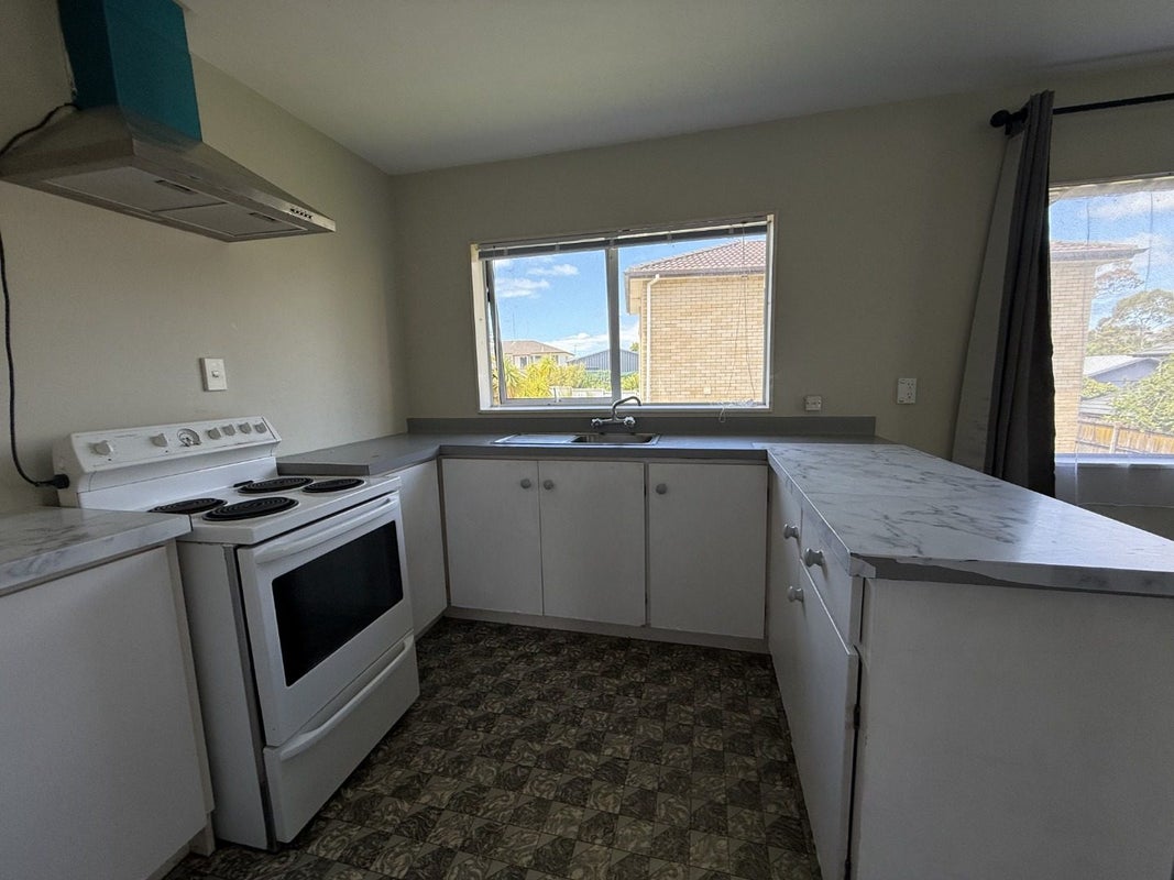 91 Triangle Road, Massey, Auckland - Carousel 7