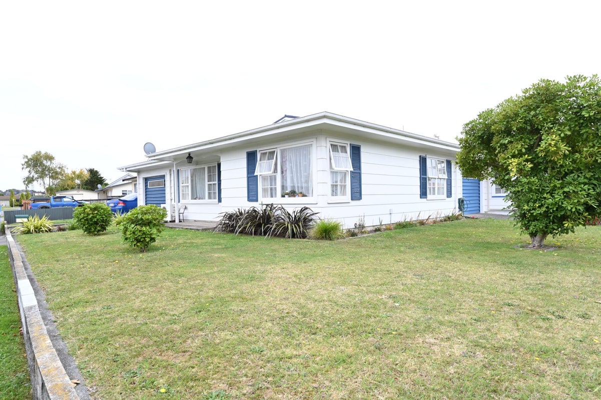 1/8 Coventry Avenue, TAMATEA, NAPIER - Carousel 10