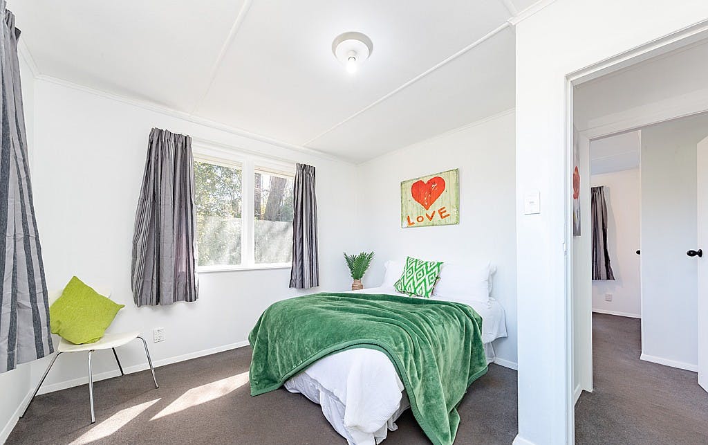 191 Mungavin Avenue, Cannons Creek, Porirua - Carousel 2