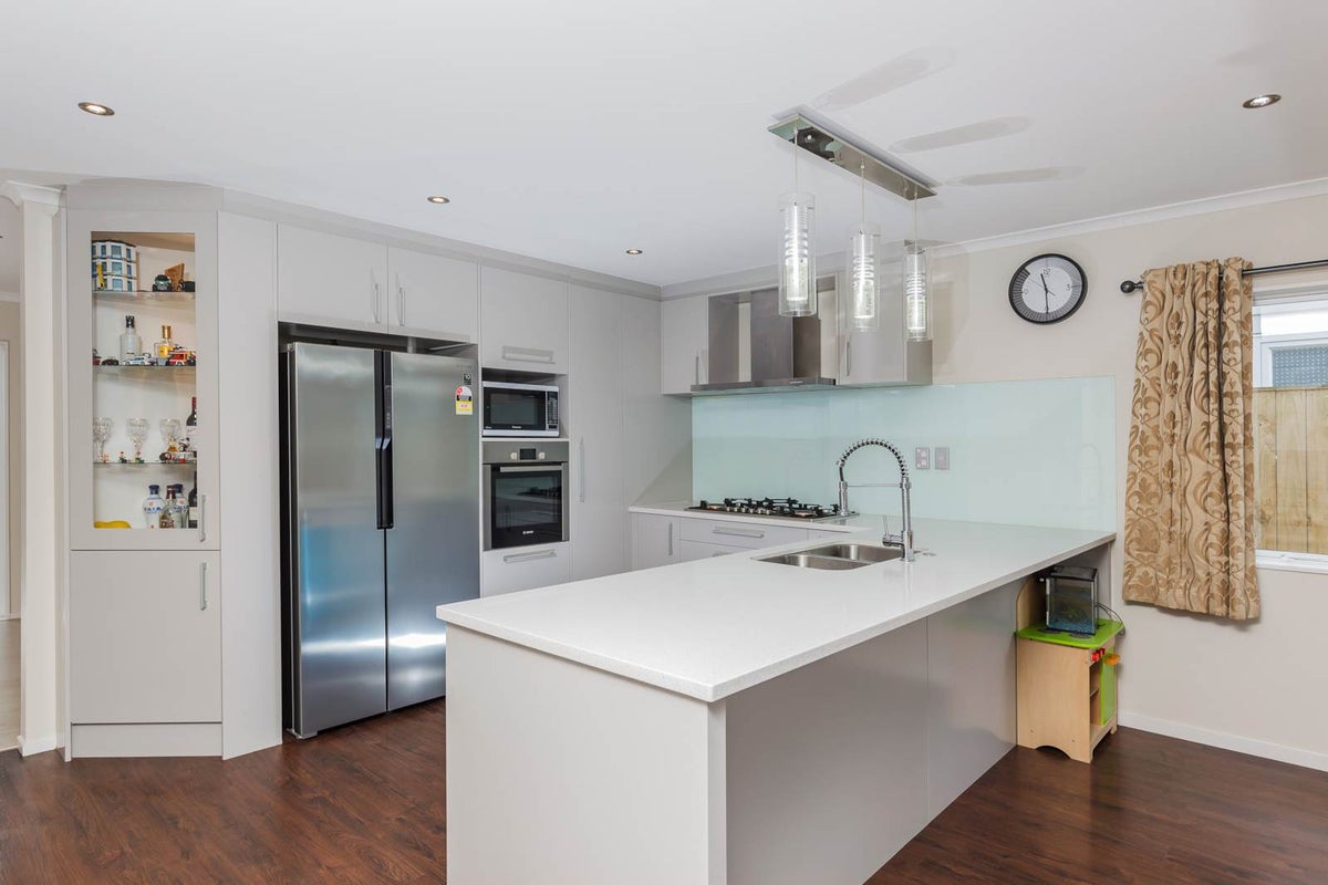 140Q Hepburn Road, Glendene, Auckland - Carousel 2