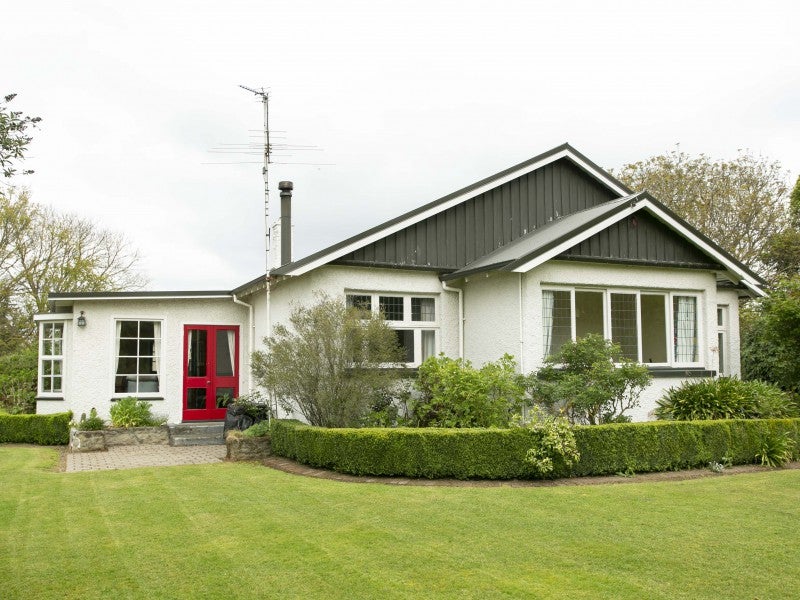 6 Fairfield Avenue, Fairton, Ashburton - Carousel 1