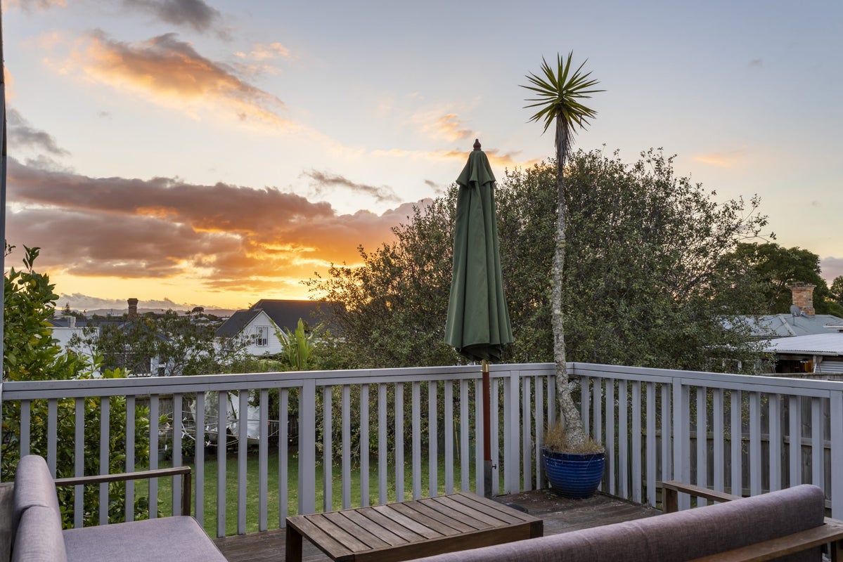 44 Scanlan Street, Grey Lynn, Auckland - Carousel 2
