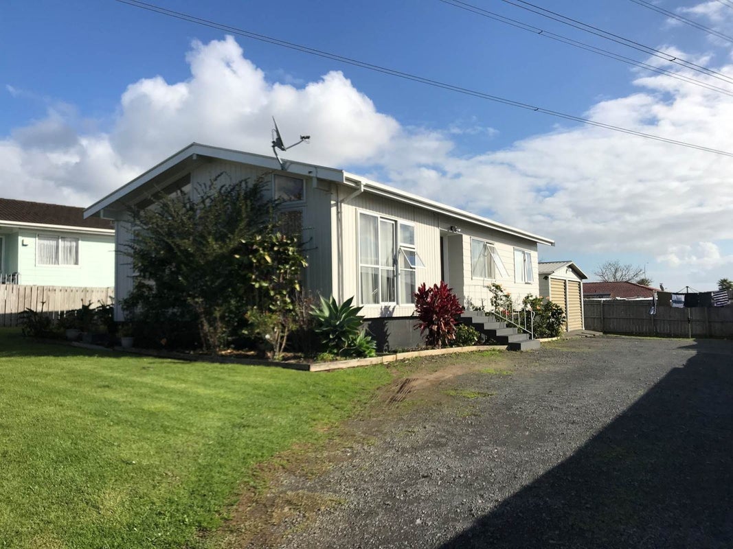 3 Lema Place, Clover Park, Auckland - Carousel 14