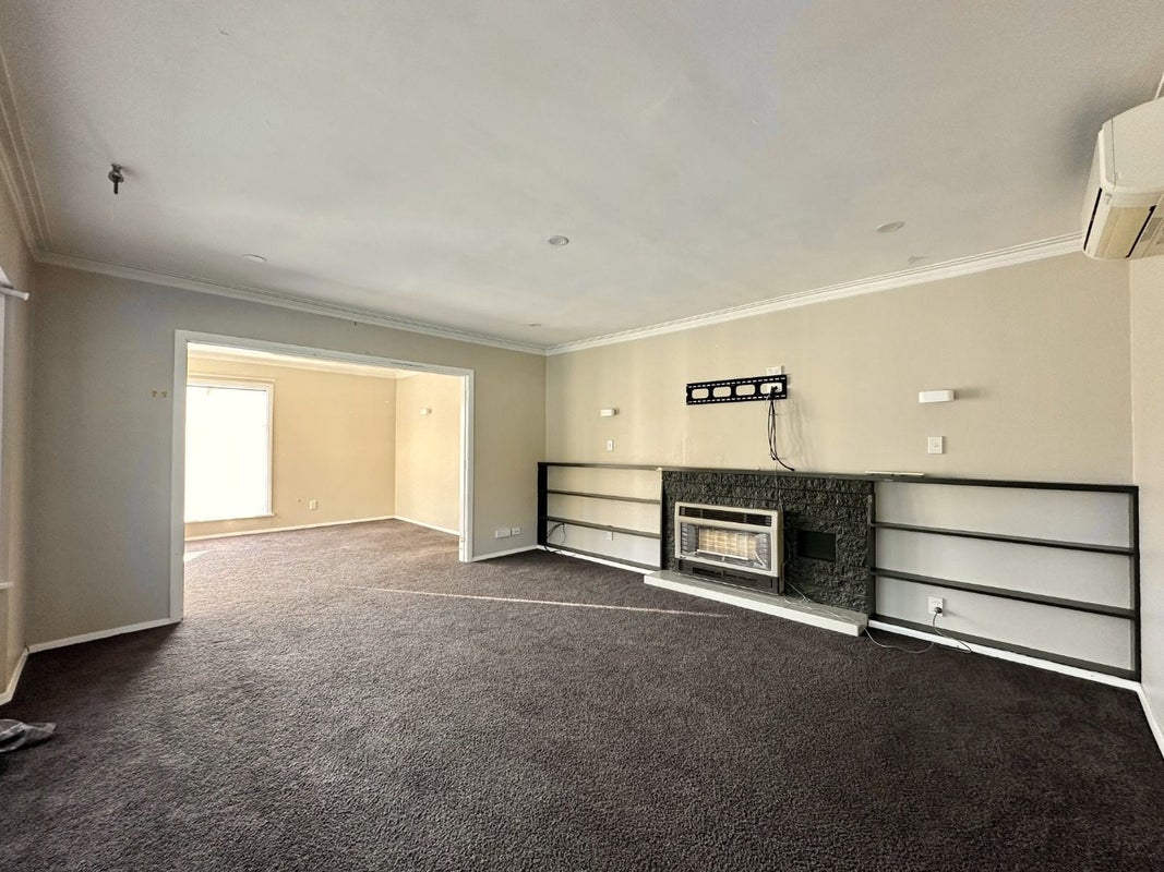 15 Gordon Street, Avalon, Lower Hutt - Carousel 2