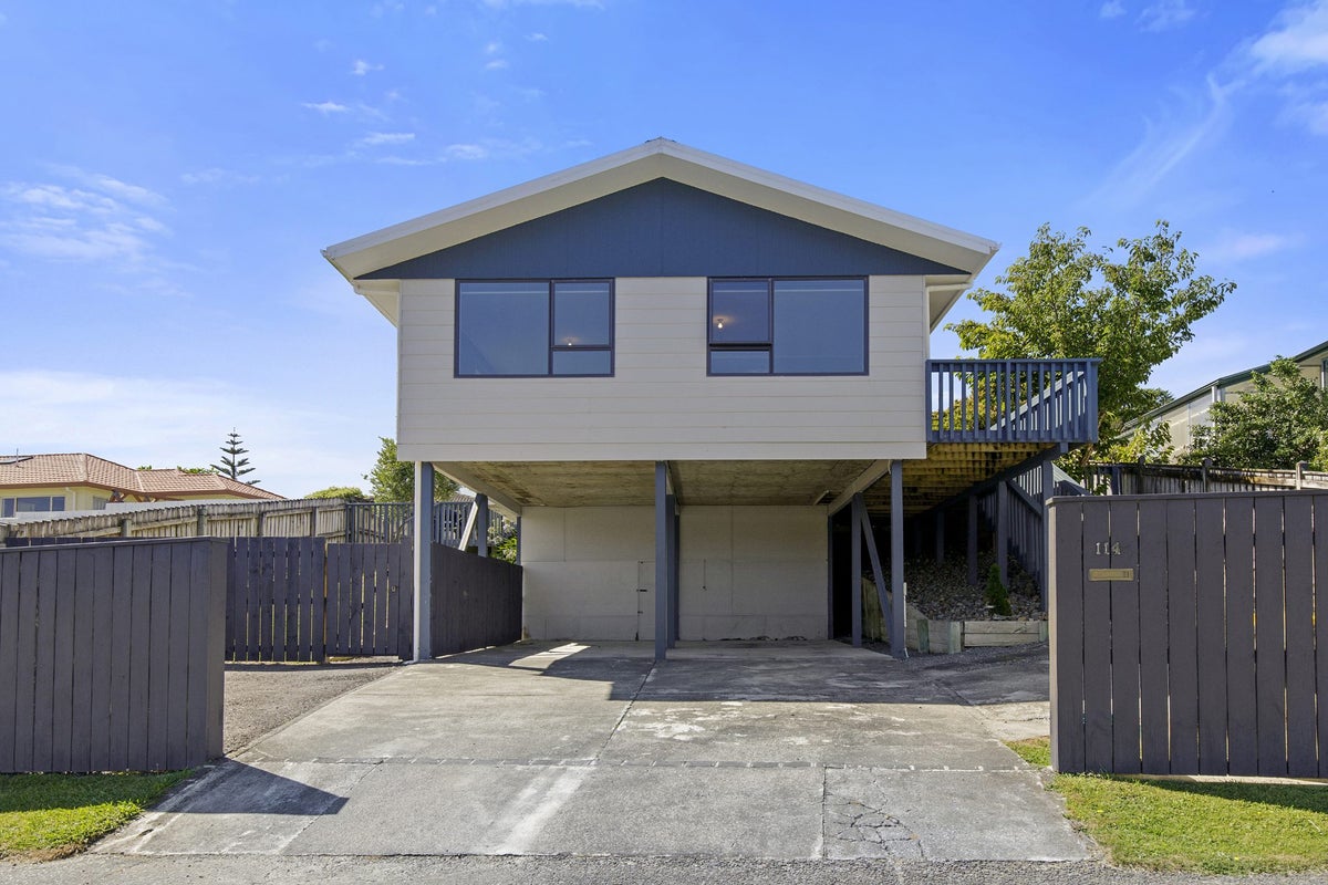 114 Major Drive, Kelson, Lower Hutt - Carousel 19